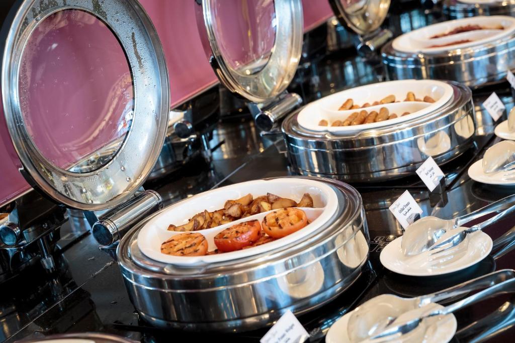 هتل 3 ستاره Premier Inn Doha