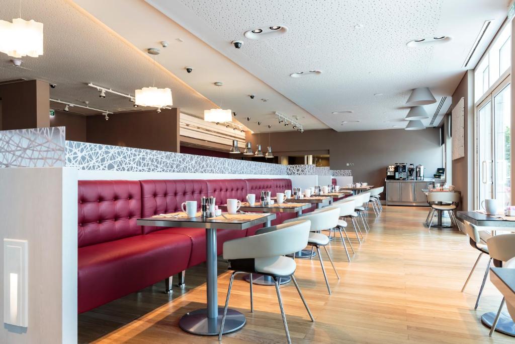 هتل 3 ستاره Premier Inn Doha