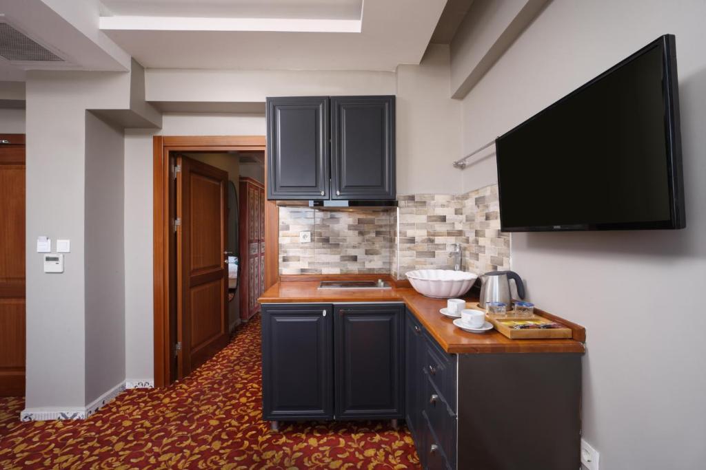 هتل 3 ستاره Oriella Hotel پیوند ستارگان دیان