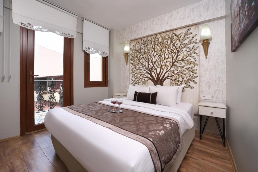 هتل 3 ستاره Oriella Hotel پیوند ستارگان دیان