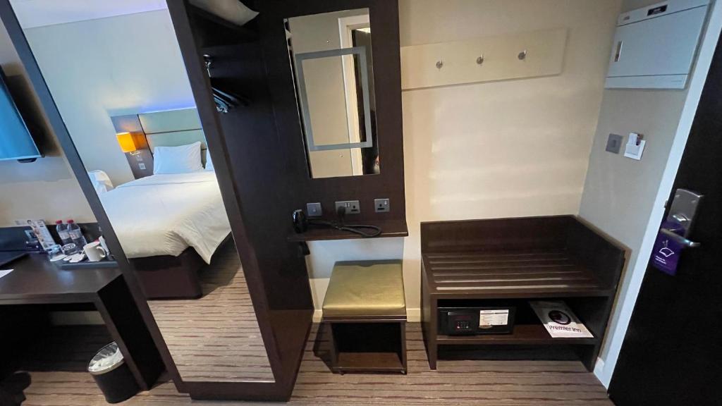 هتل 3 ستاره Premier Inn Doha