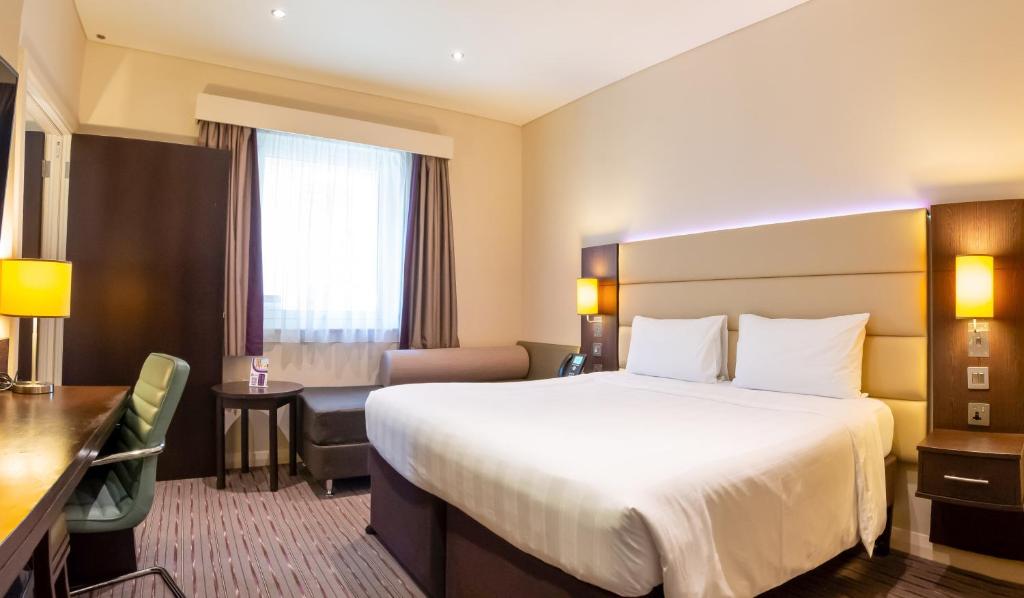 هتل 3 ستاره Premier Inn Doha