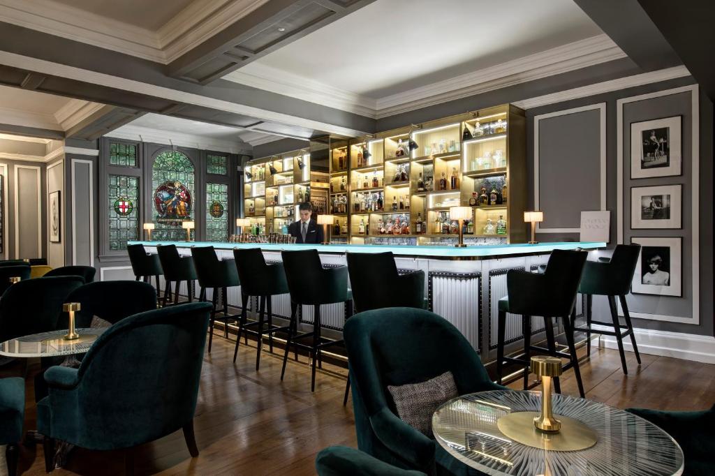 هتل براون (Brown's Hotel)