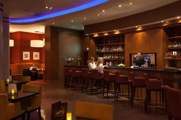 RENAISSANCE MOSCOW BAR