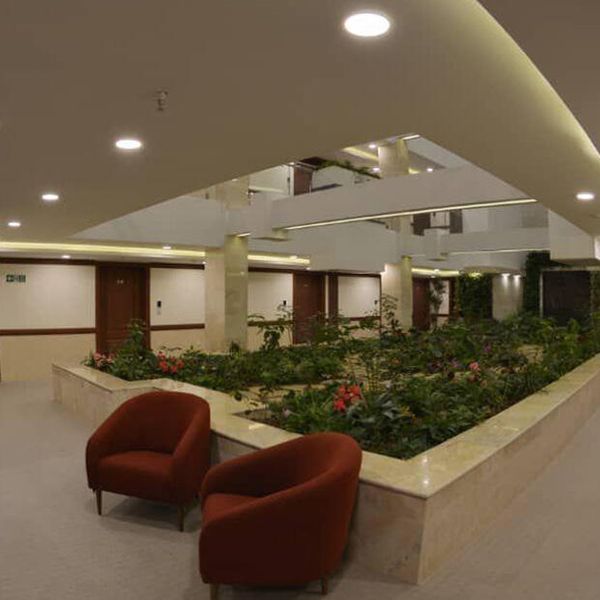 هتل شیرازیس شیراز دفرخدمات مسافرتی و گردشگری پیوند ستارگان دیانdianstarlink (1)